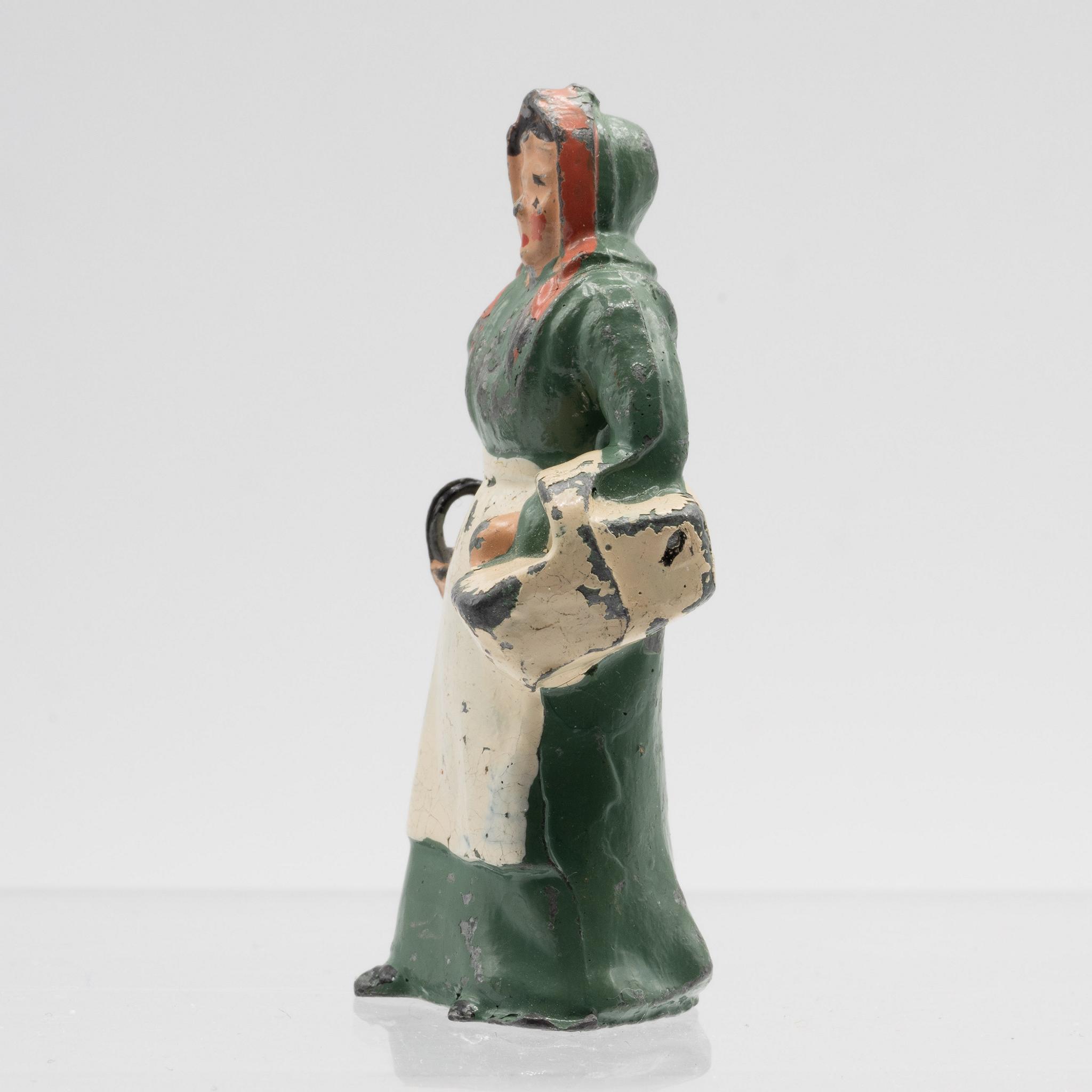 Britains+Farmer%27s+Wife+with+Umbrella++Vintage+Hollowcast+Lead+Farm+Toy picture 3