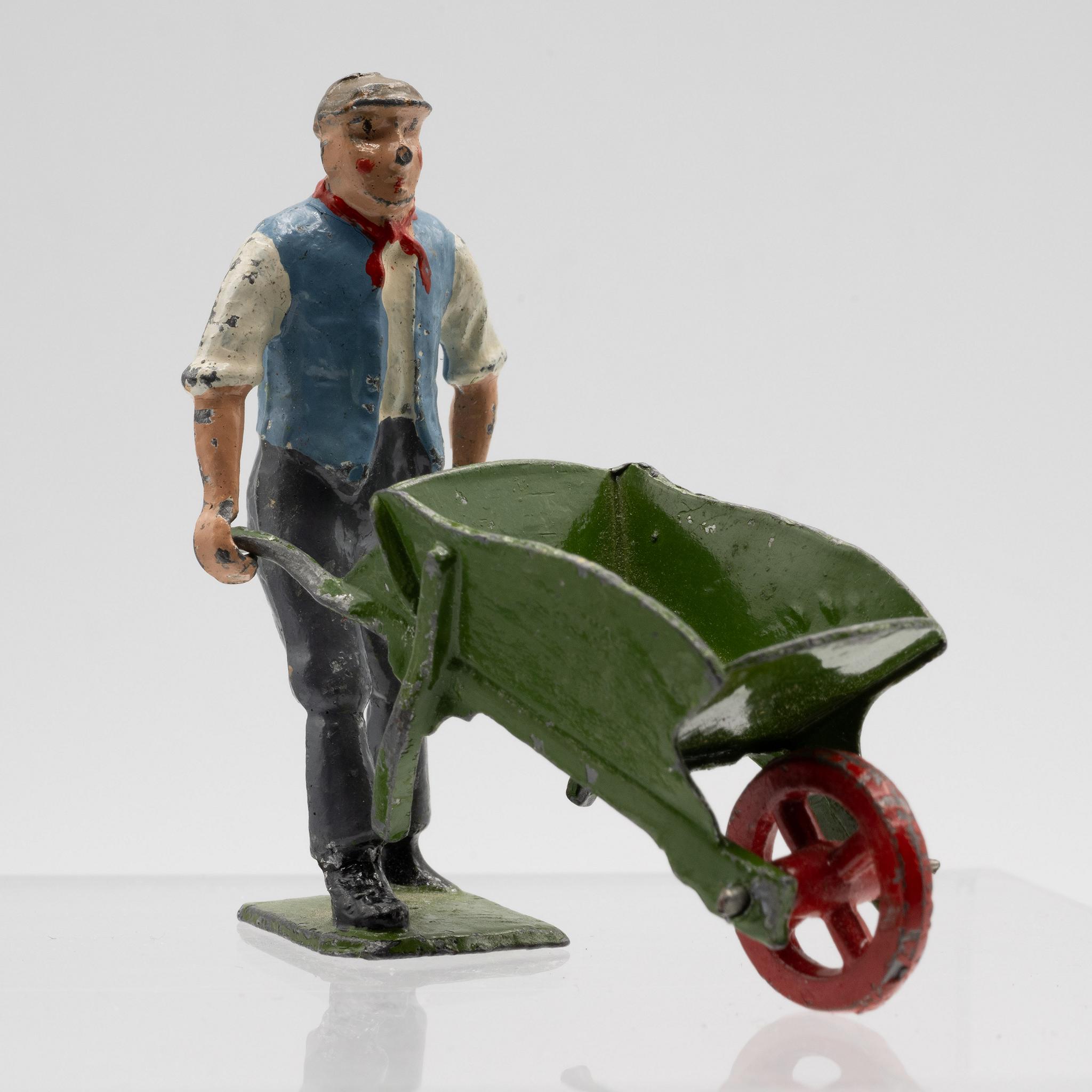 Britains+Man+with+Wheelbarrow++Vintage+Hollowcast+Lead+Farm+Toy picture 3