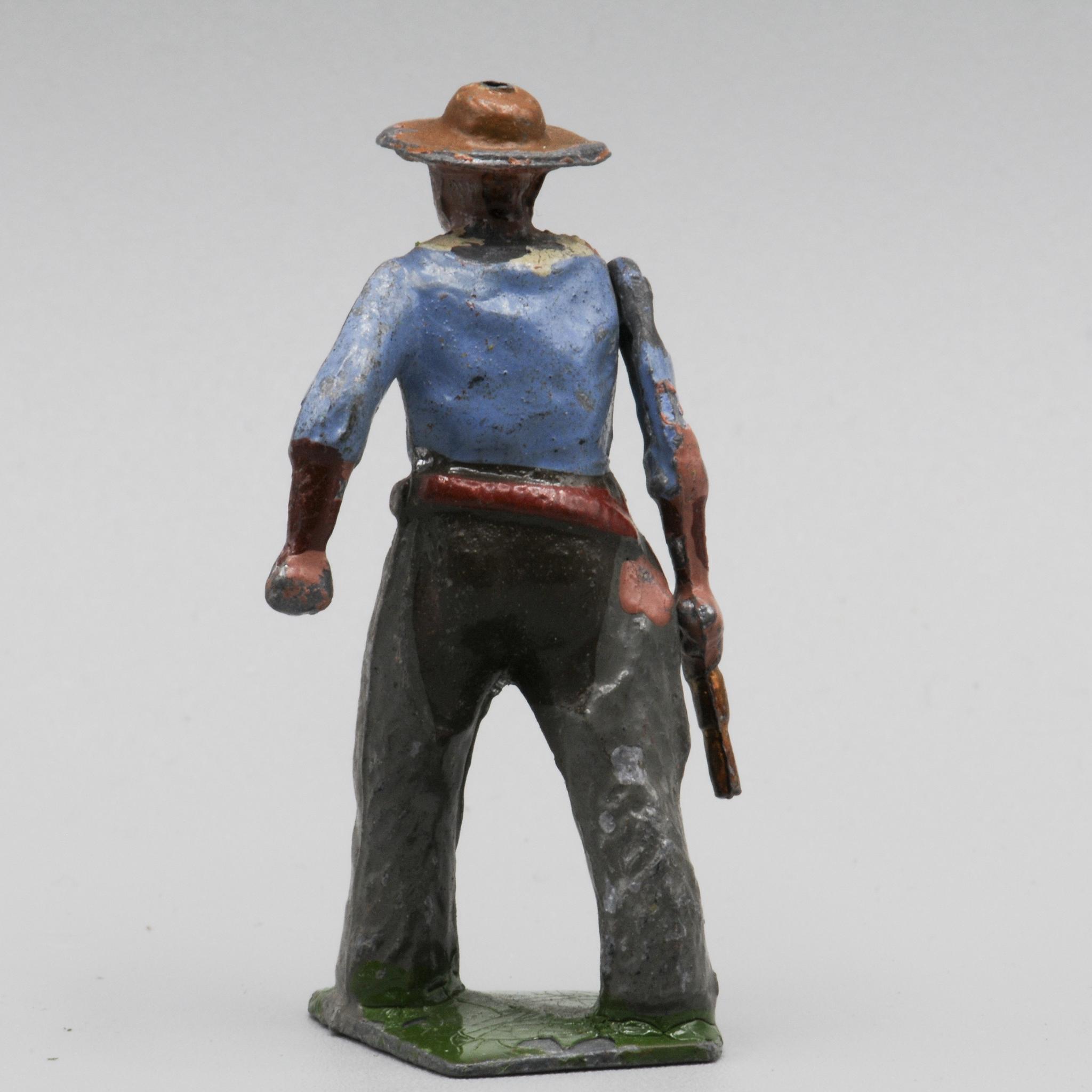 Britains+Cowboy+with+Pistol++Vintage+Lead+Figure picture 4