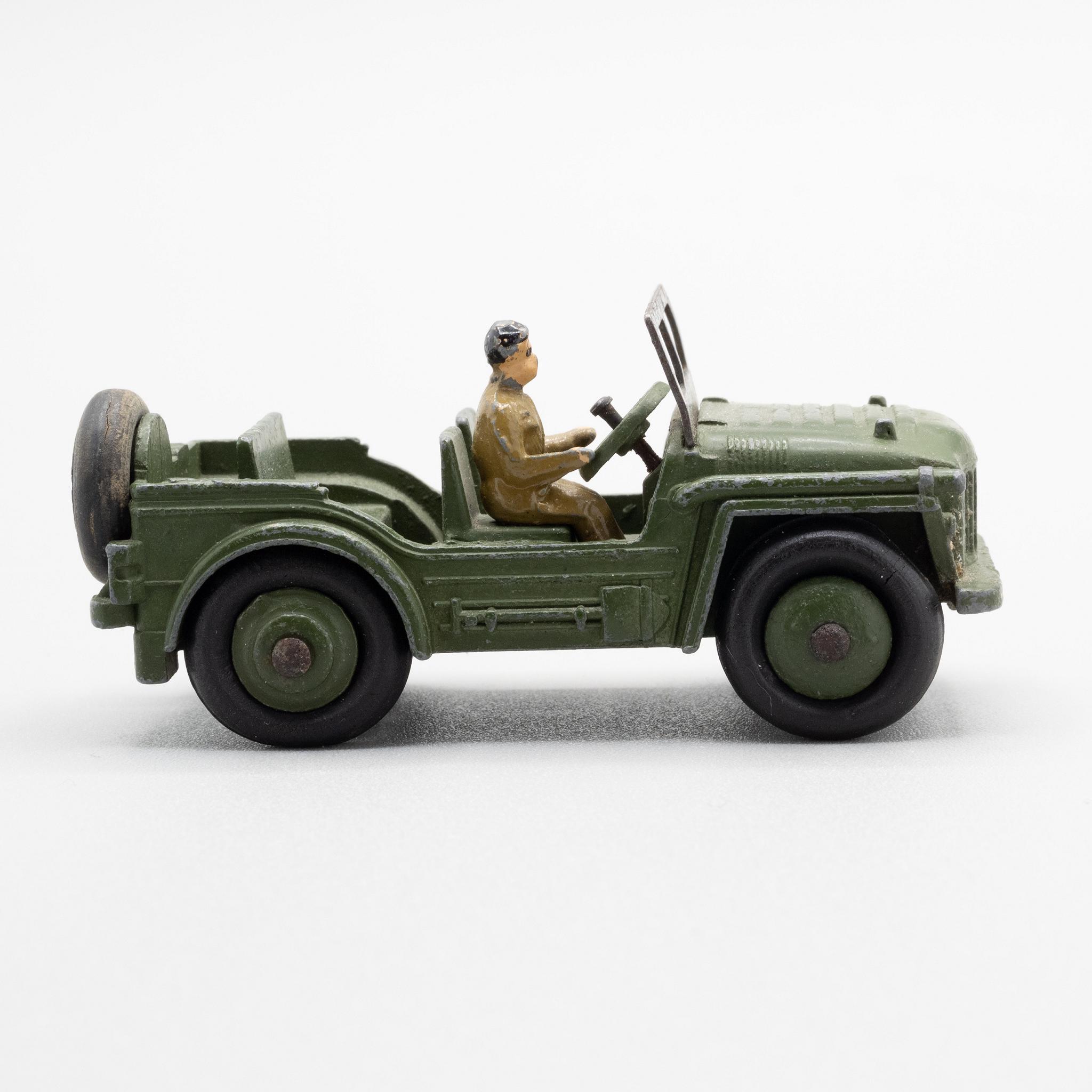 Dinky+Toys+Military+Austin+Champ+674 picture 1