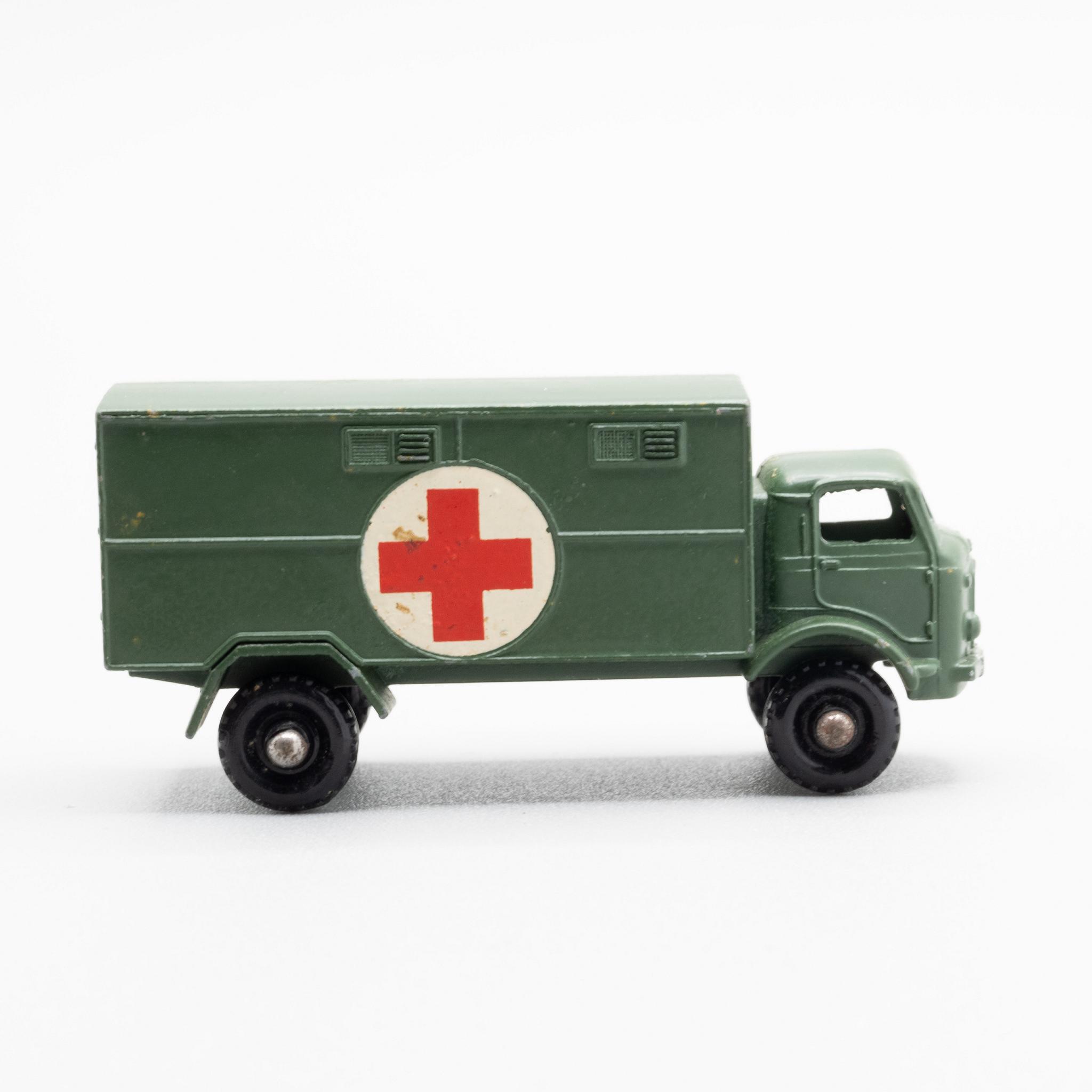 Lesney+Matchbox+Service+Ambulance+63A picture 2