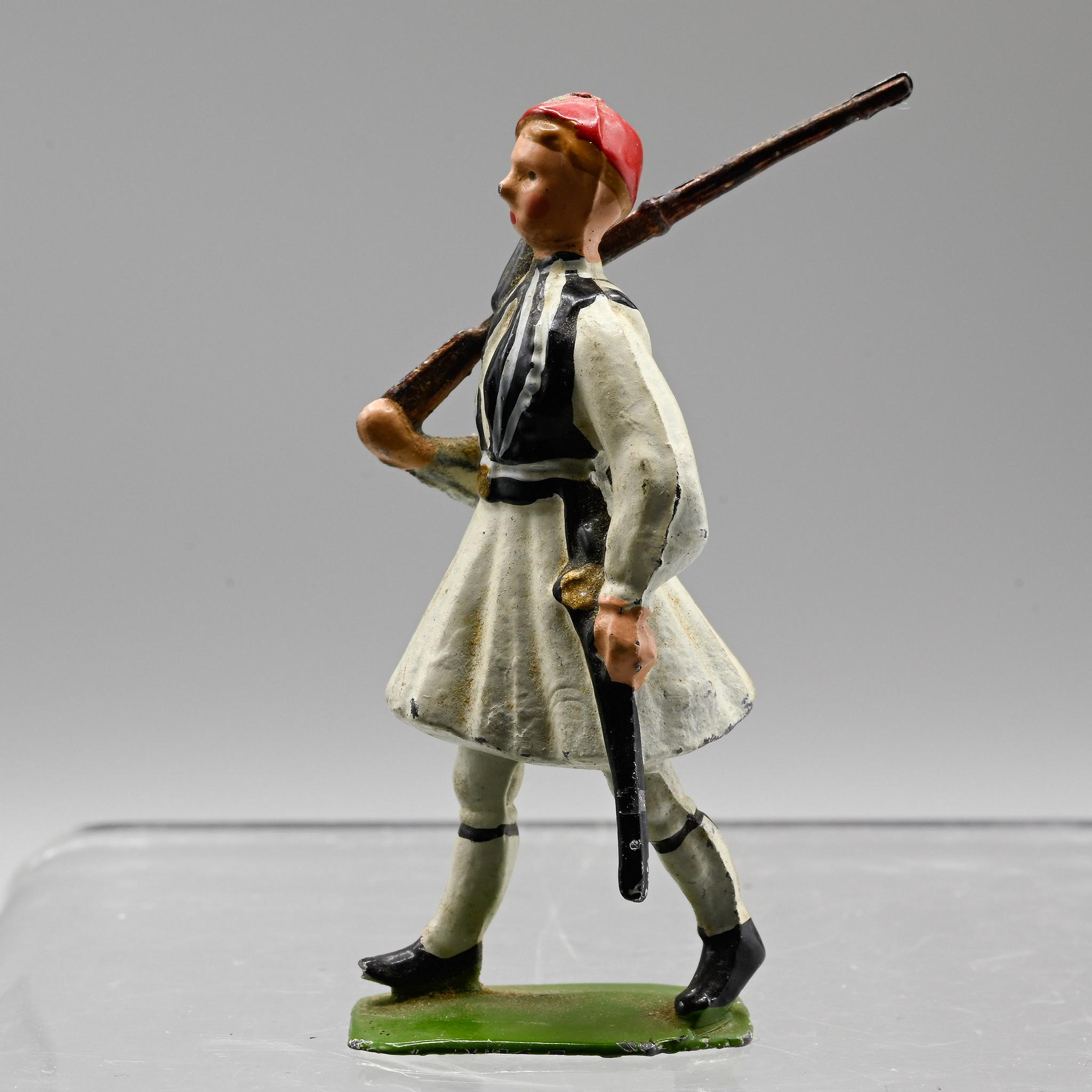 Britains+Greek+Evzone+Vintage+Lead+Toy+Soldier picture 2