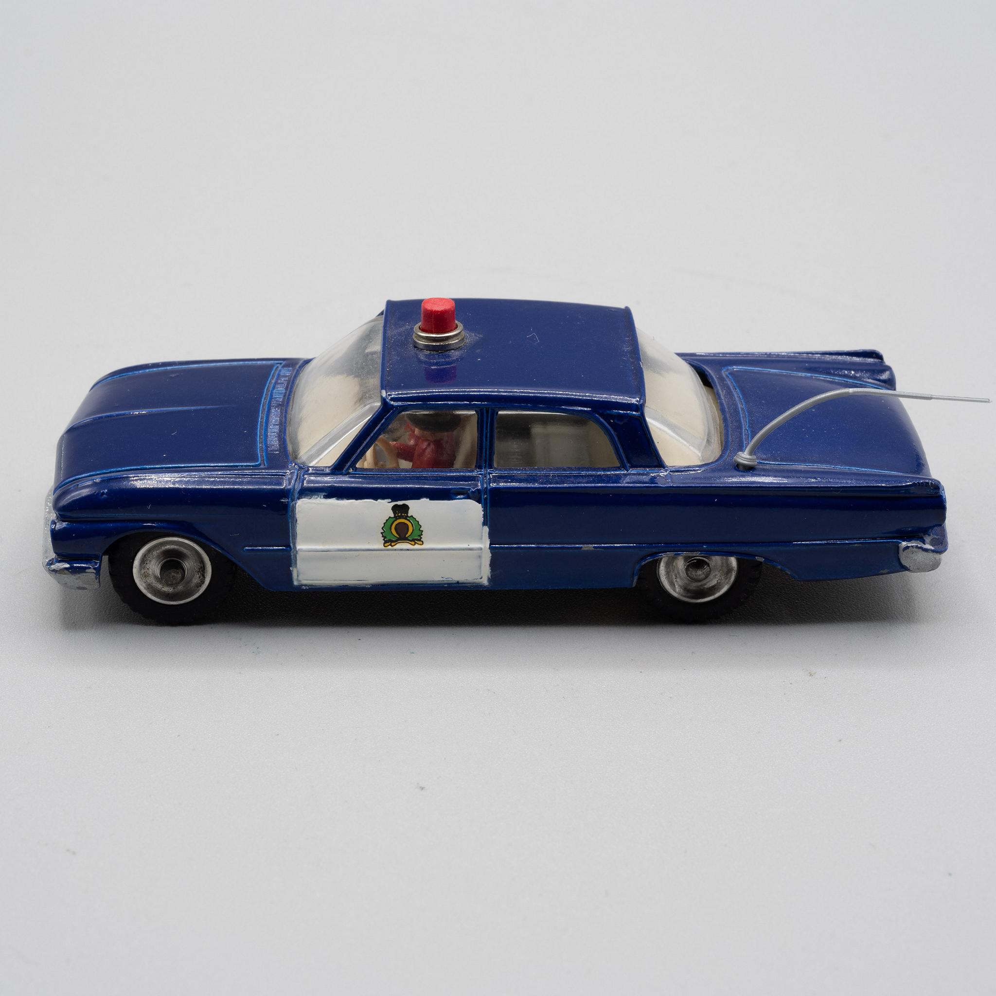Dinky+Toys+Ford+Fairlane+RCMP+Police+Car+264+Restored picture 2
