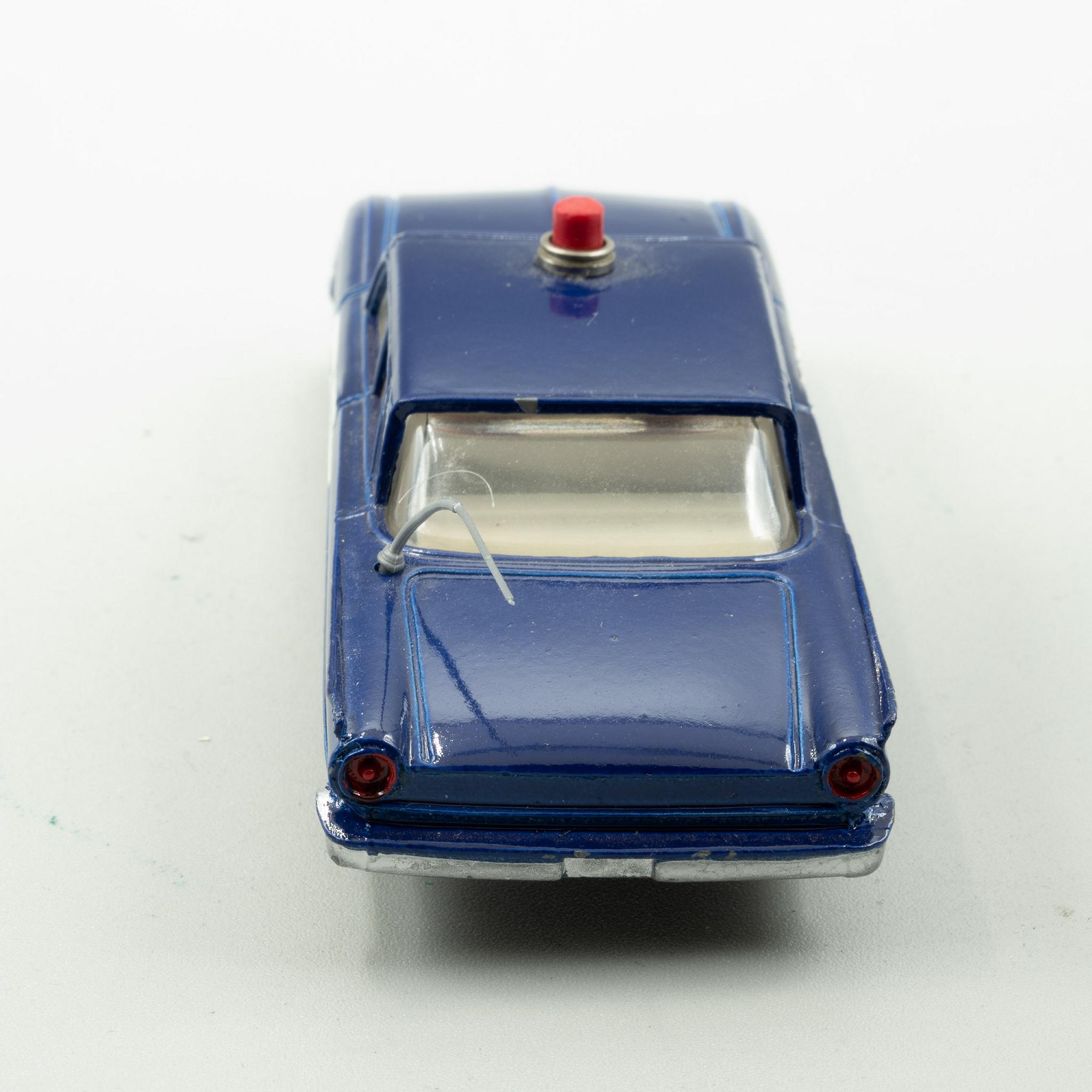 Dinky+Toys+Ford+Fairlane+RCMP+Police+Car+264+Restored picture 5