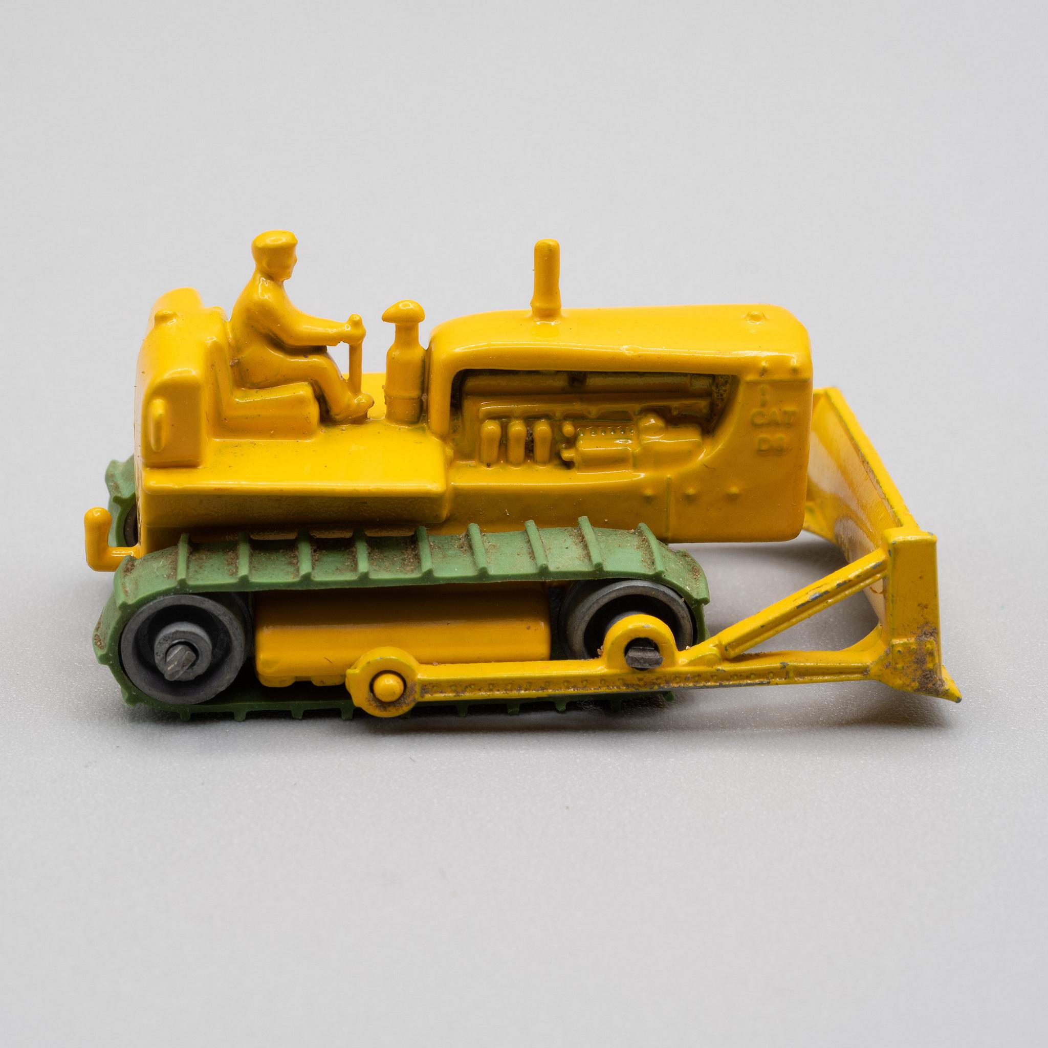 Lesney+Matchbox+18B+D8+Caterpillar+Bulldozer+1958 picture 1