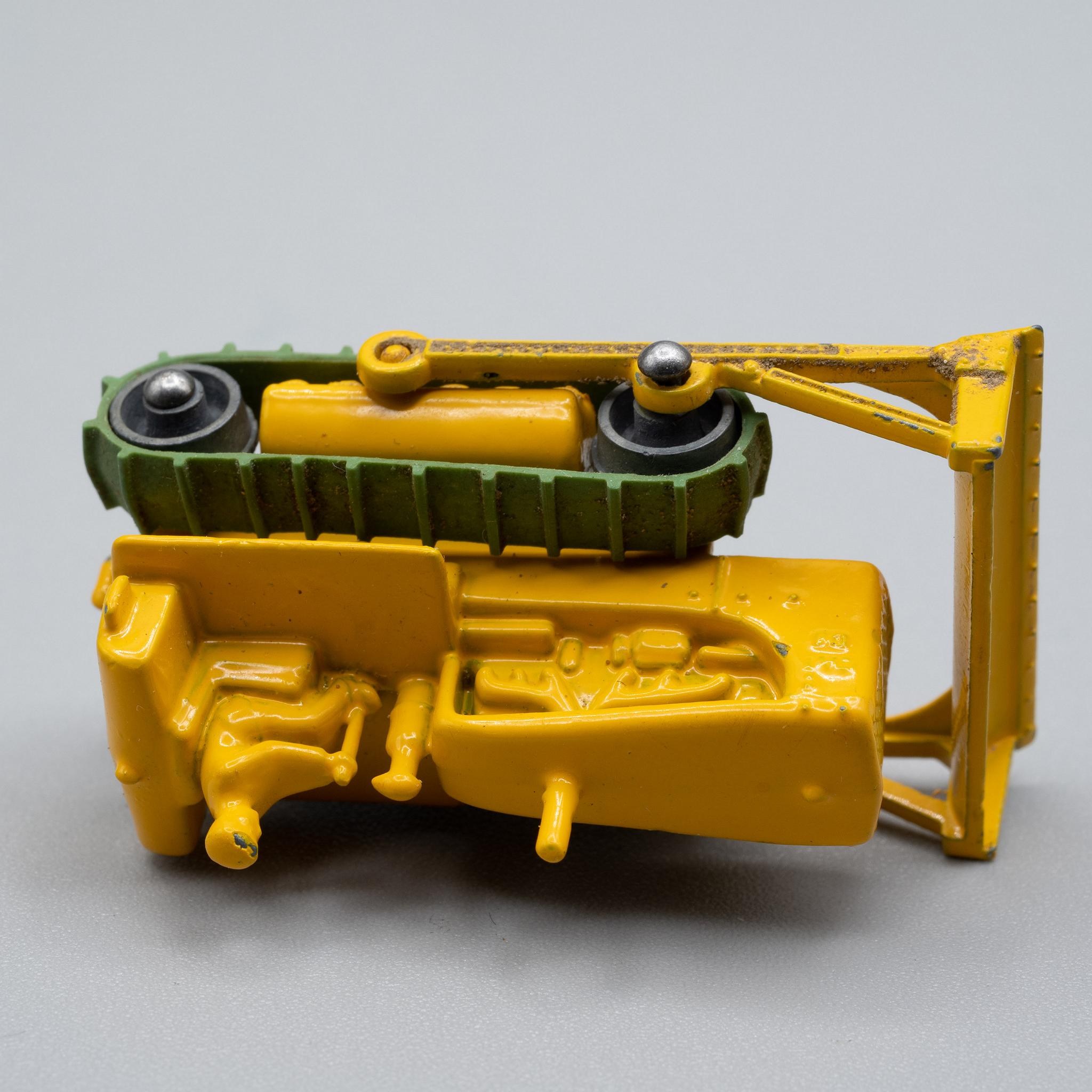 Lesney+Matchbox+18B+D8+Caterpillar+Bulldozer+1958 picture 3