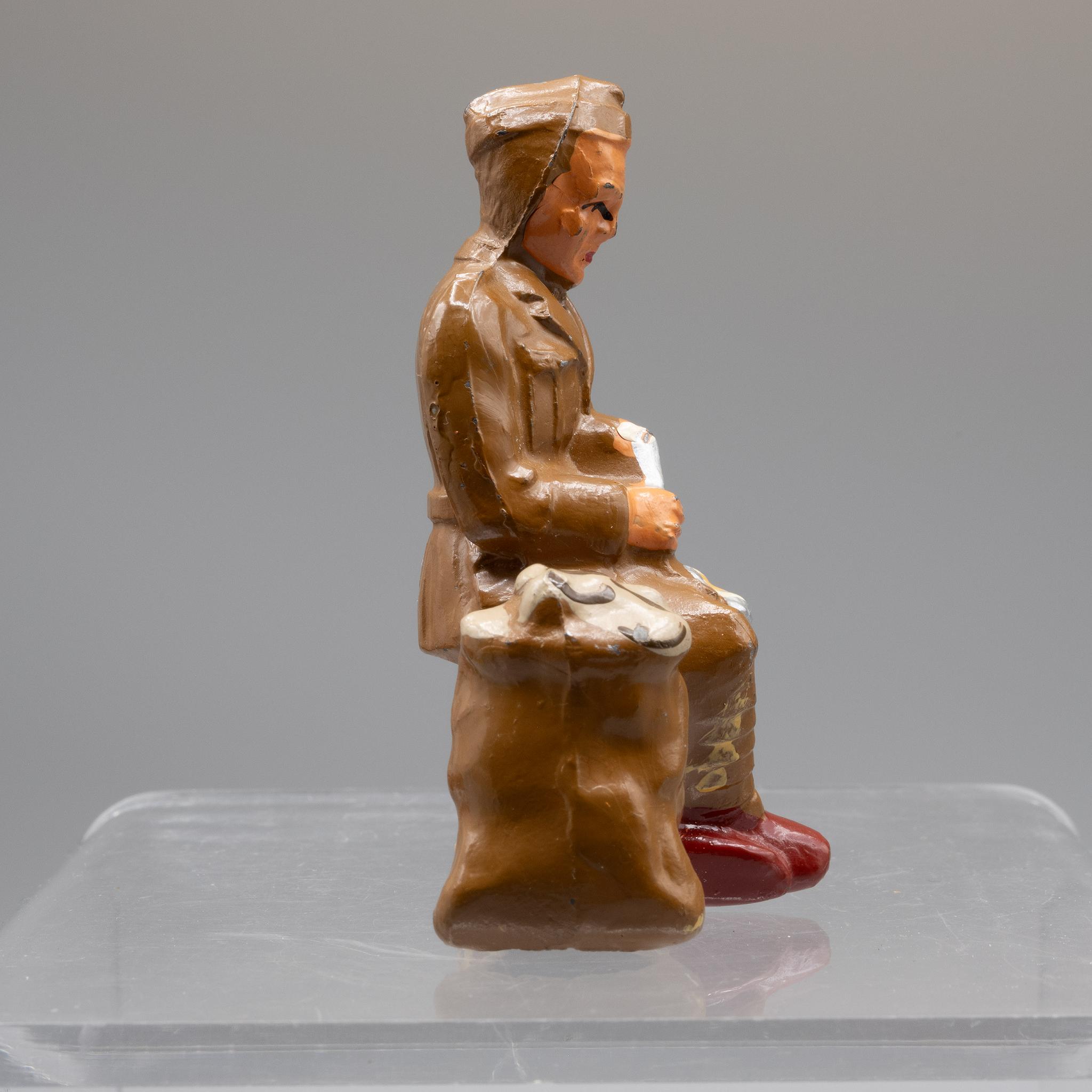 Manoil++Soldier+Peeling+Potatoes+Dimestore+Figure picture 3