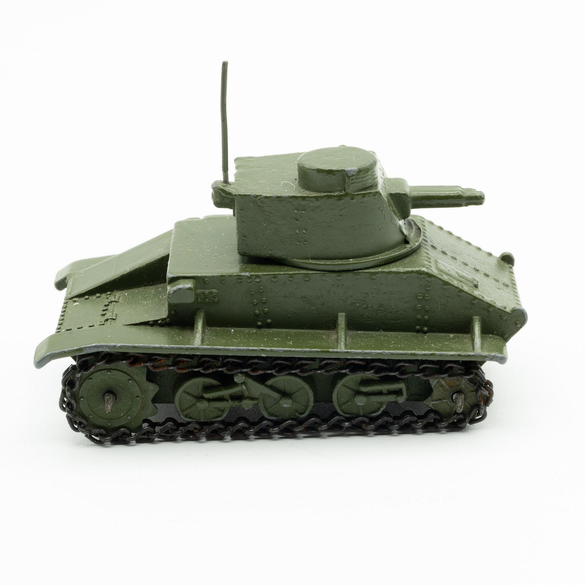 Vintage+Dinky+Toys+152a+Light+Tank+1946-50+NM picture 1
