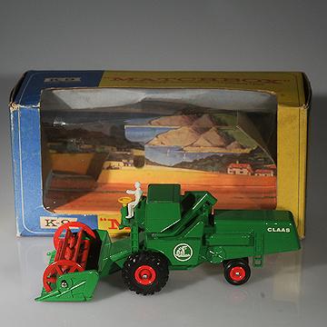 Matchbox+King-Size+K-9+Claas+Combine+Harvester+MIB picture 1