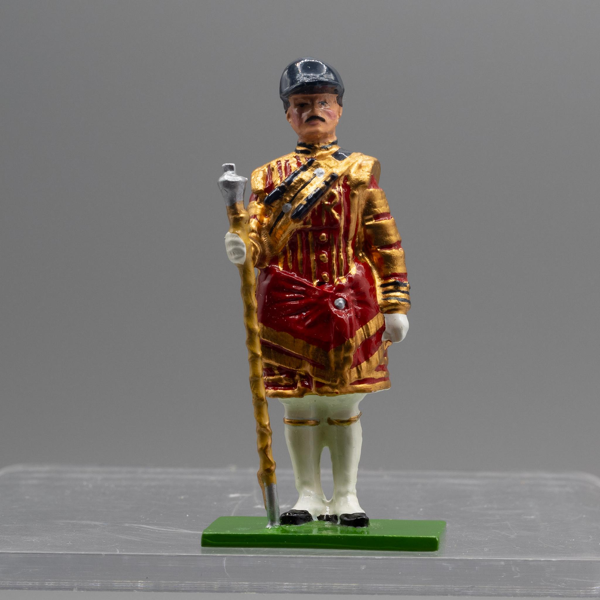 Britains+40318+Drum+Major+in+State+Dress+2003+Club+Figure picture 3
