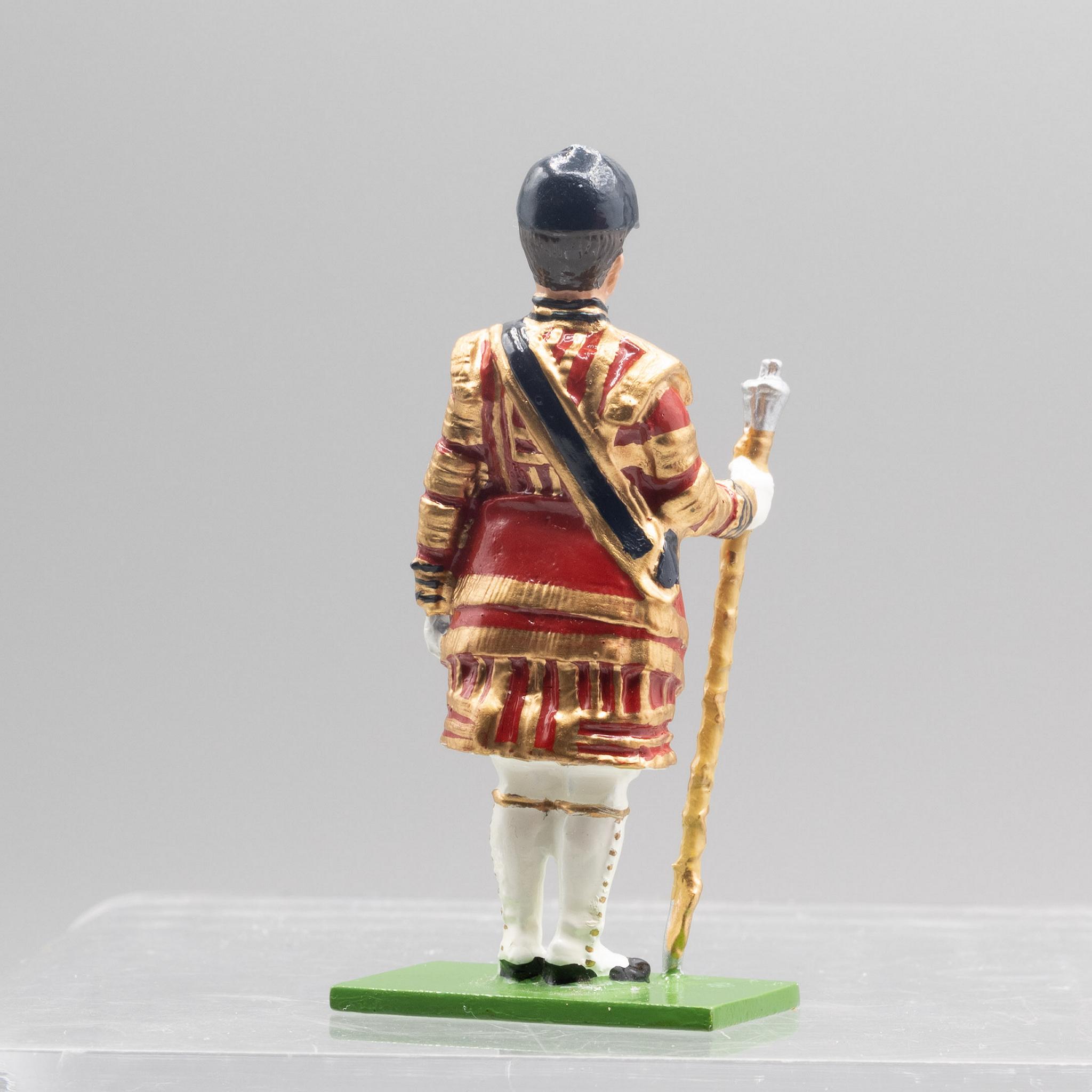 Britains+40318+Drum+Major+in+State+Dress+2003+Club+Figure picture 4