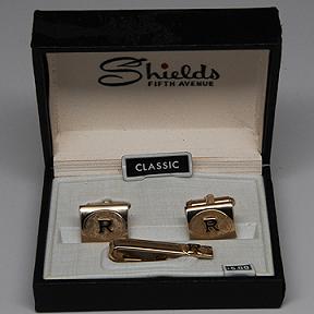 Shields Fifth Avenue Classic R Monogram Cuff Link Set