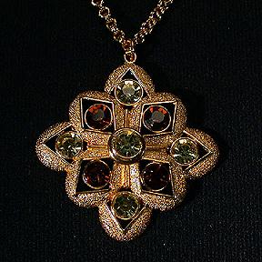 Sarah Coventry Starburst Pendant - Champagne & Amber Stones