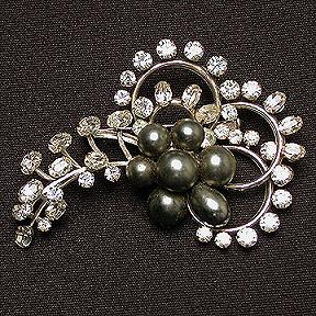 Kramer Brooch with Gray Pearls and Rhinestone Swirls