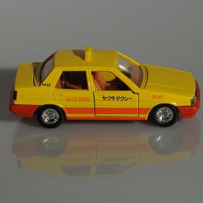 Tomica Toyota Corolla Taxi Diecast Model from Japan 1:43