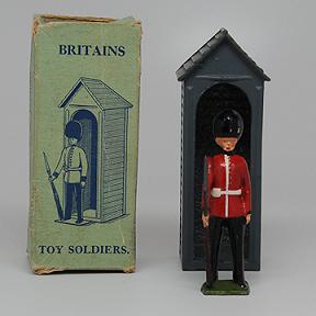 Britains Lead Sentry with Sentry Box Set 329