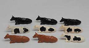Nine Beton Bergen Plastic Lying Cows