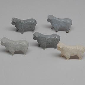 Five Beton Bergen Plastic Sheep