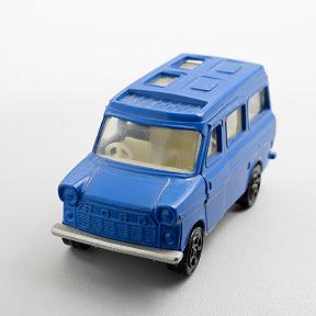 Corgi Juniors WhizzWheels Martin Walter Ford Transit Caravan Blue