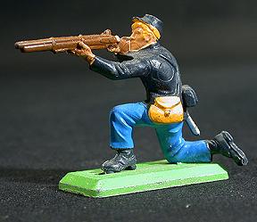 Britains Deetail American Civil War Union Rifleman Kneeling