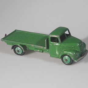 Dinky Toys Fordson Thames Flat Truck #422